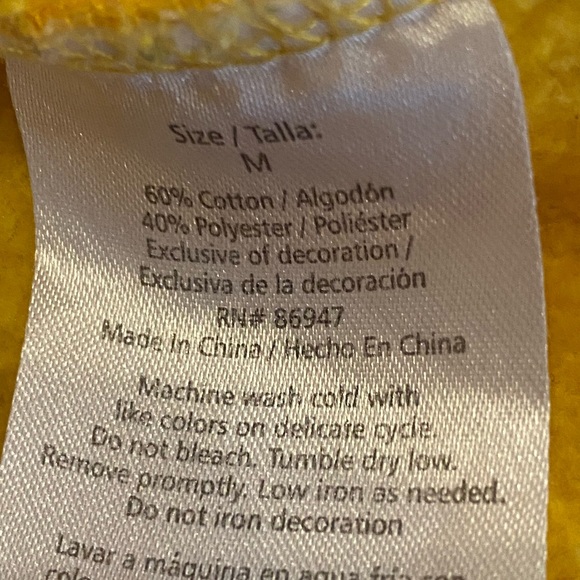 PAC-MAN Yellow Hooded Sweatshirt w Large Chenille PAC-MAN Patch / Unisex M - Picture 9 of 11